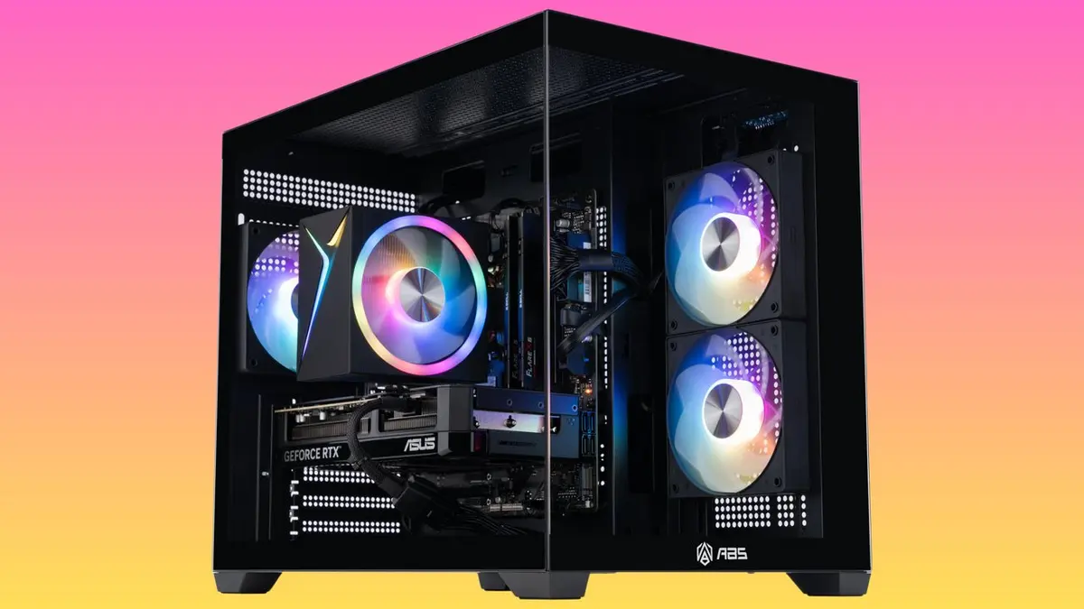 Gabinete gamer preto de vidro com ventoinhas RGB e placa de vídeo GeForce RTX, sobre fundo degradê rosa e amarelo
