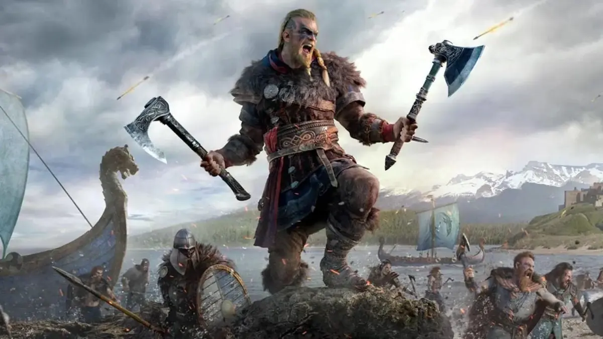 Eivor, protagonista de Assassin's Creed Valhalla, empunhando dois machados diante de um drakkar e guerreiros vikings na praia
