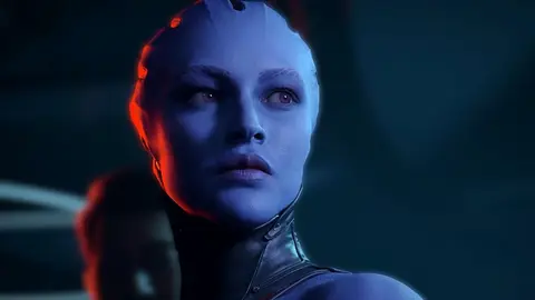 Cena de jogo com personagem de pele azul em close, iluminação azul e vermelha em fundo escuro