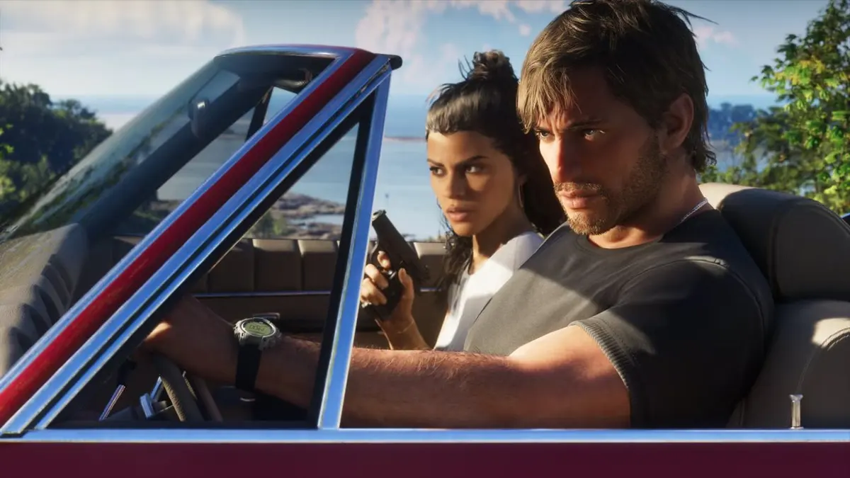 Lucia e Jason em um conversível vermelho, em cena do jogo GTA 6, com uma arma na mão