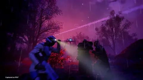 Arte oficial de Helldivers 2 com soldados Helldivers em combate contra os Automatons