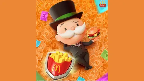 Personagem Mr. Monopoly com hambúrguer e batata frita do McDonald's, em fundo laranja com notas do Monopoly GO