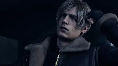 Leon Kennedy, protagonista de Resident Evil 4, em cena escura com jaqueta de couro de gola de pele